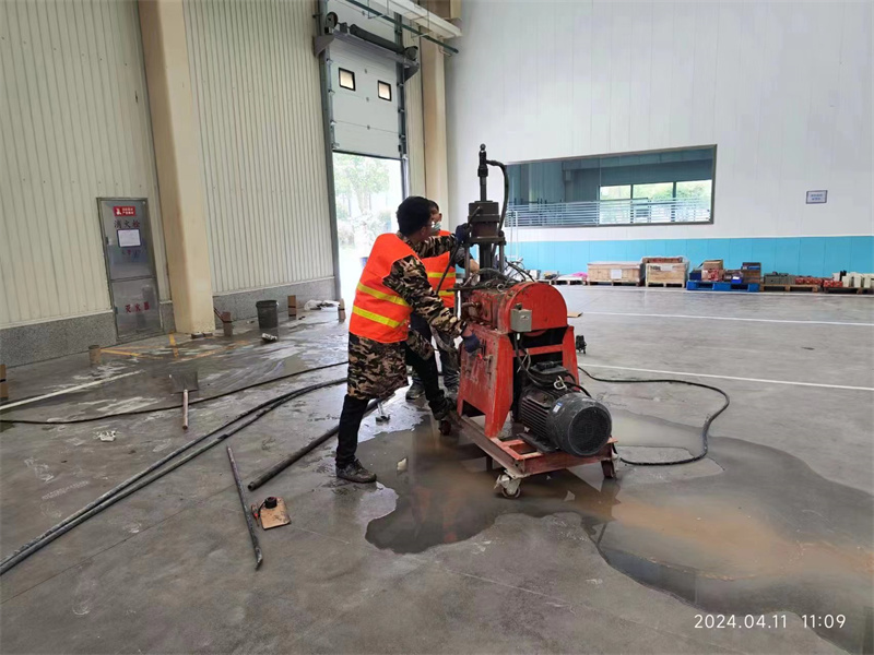 九江厂房地面下沉塌陷注浆加固施工